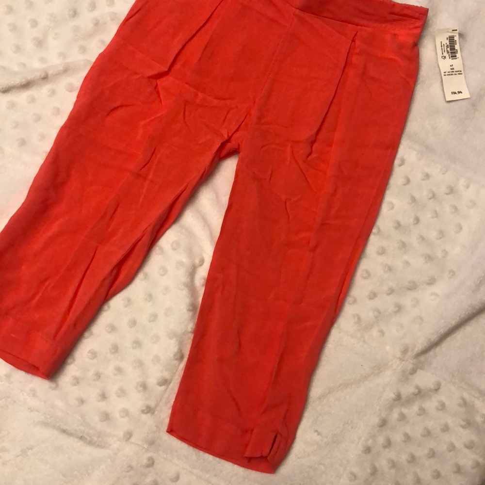 Old Navy Coral Rayon Capri Pants - Picture 2 of 3
